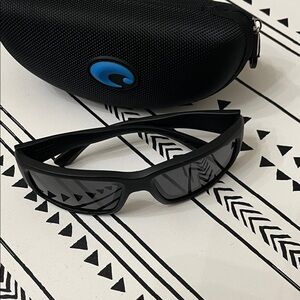 Costa Men’s Black Wraparound Sunglasses with Gray Lenses